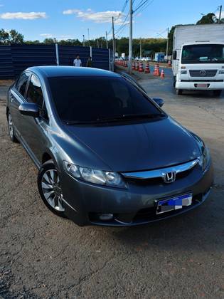 HONDA CIVIC 1.8 LXL SE 16V FLEX 4P AUTOMÁTICO HONDA CIVIC 1.8 LXL SE 16V FLEX 4P AUTOMÁTICO